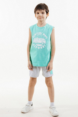 Костюм мал.