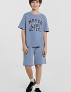 Костюм мал.