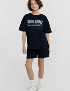 Костюм мал.