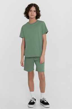 Костюм мал.