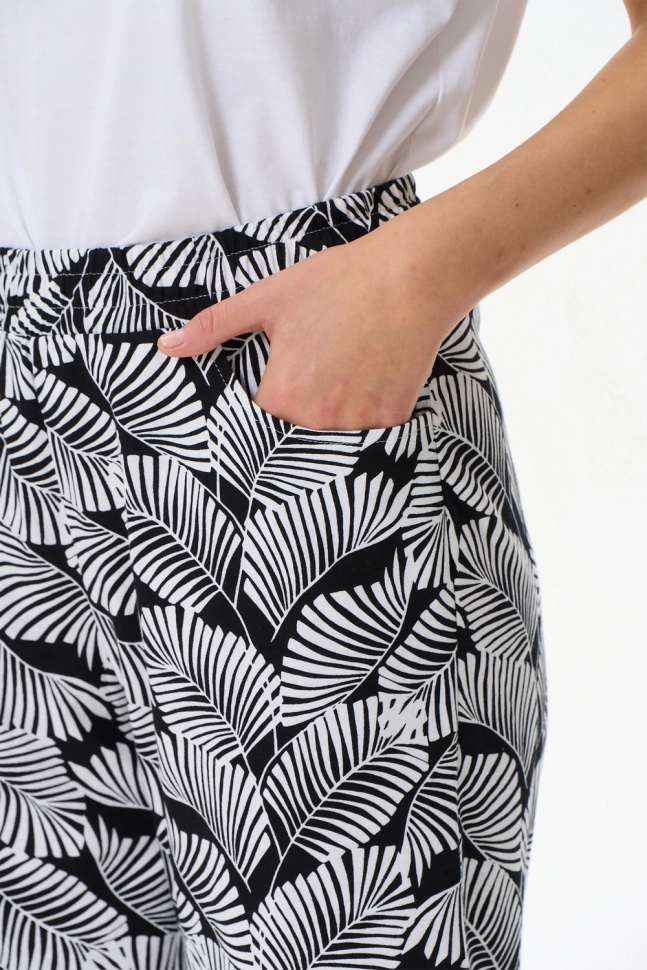 Шорты жен,b0702,b0702-p99.4s03(черный,чер,,листья), (44-164)