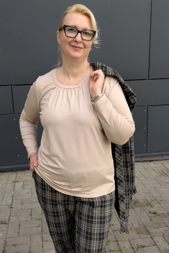 Джемпер жен,а1302,а13020400(св.бежевый,беж,-,), (48-158,164)